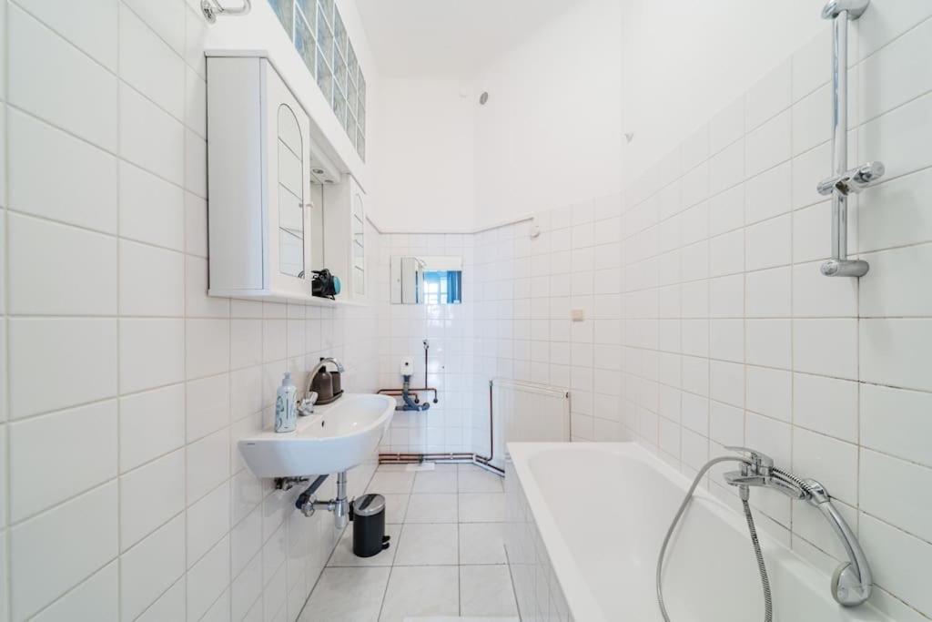 Zentrale Wohnung Fuer Entdecker فيينا المظهر الخارجي الصورة